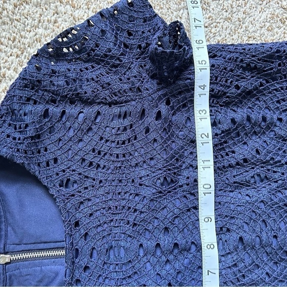 🦋 Maggy London Blue Lace Cap Sleeve Mini Shift Dress Size 6 - Picture 6 of 6